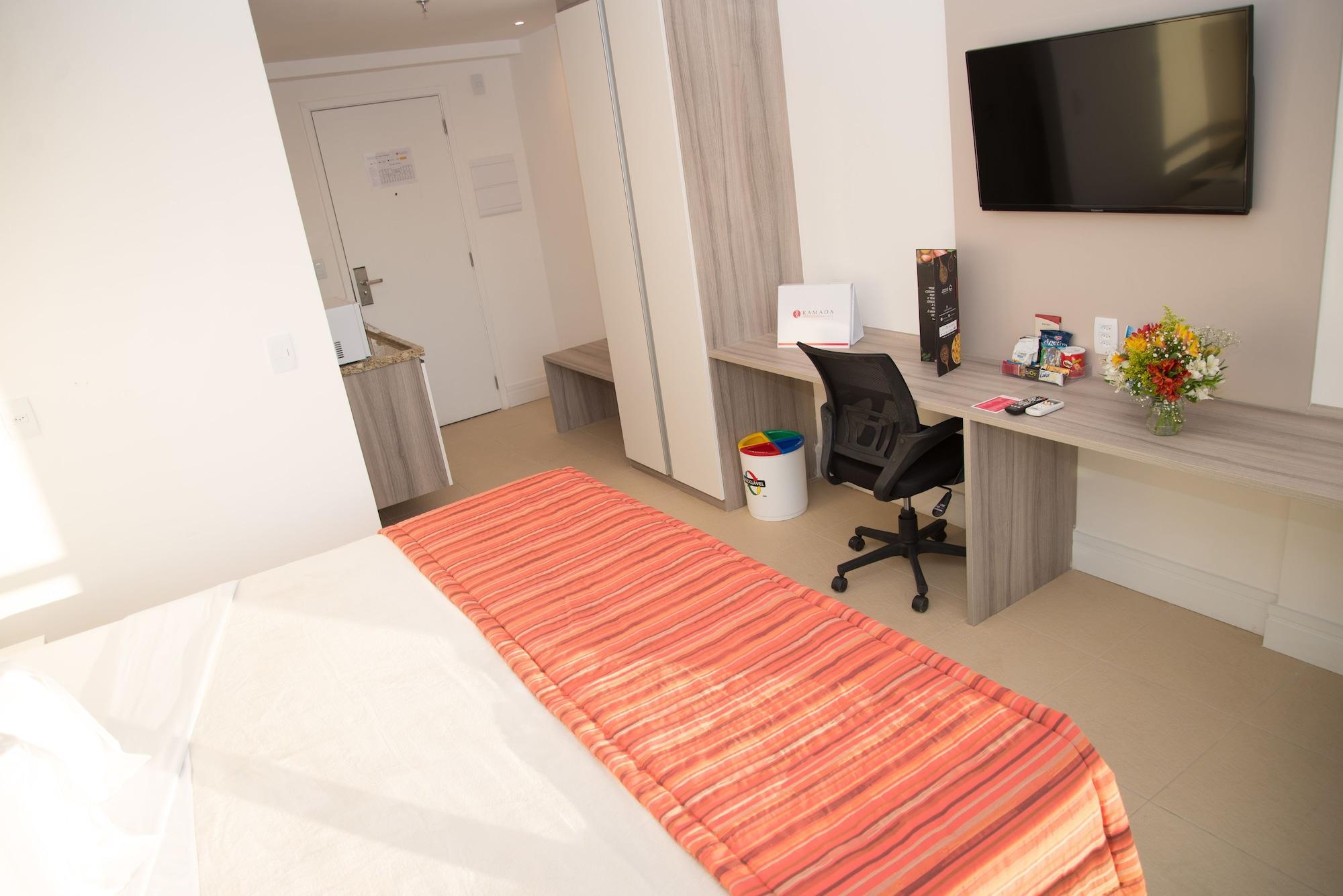 Ramada By Wyndham Macae Hotel & Suites מראה חיצוני תמונה