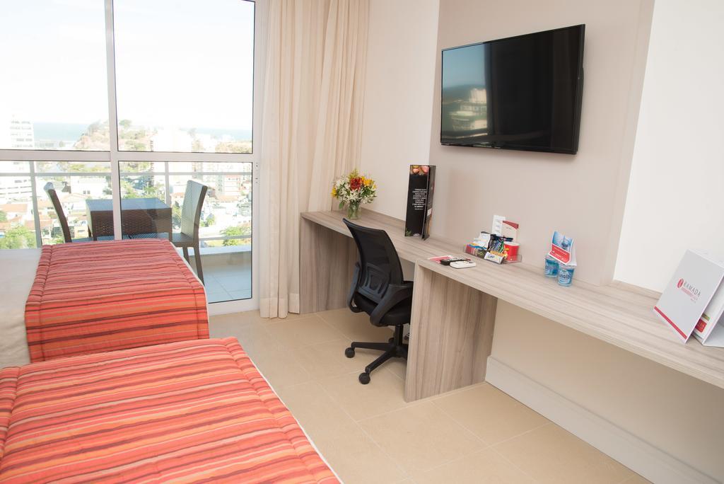 Ramada By Wyndham Macae Hotel & Suites מראה חיצוני תמונה