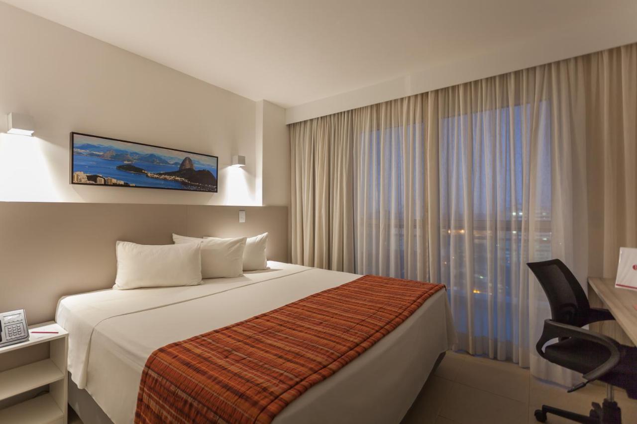 Ramada By Wyndham Macae Hotel & Suites מראה חיצוני תמונה